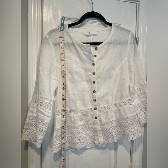 Basset Size S White Linen Lace Fitted Stone Button Front 3/4 Sleeve Top Germany - Picture 10 of 11